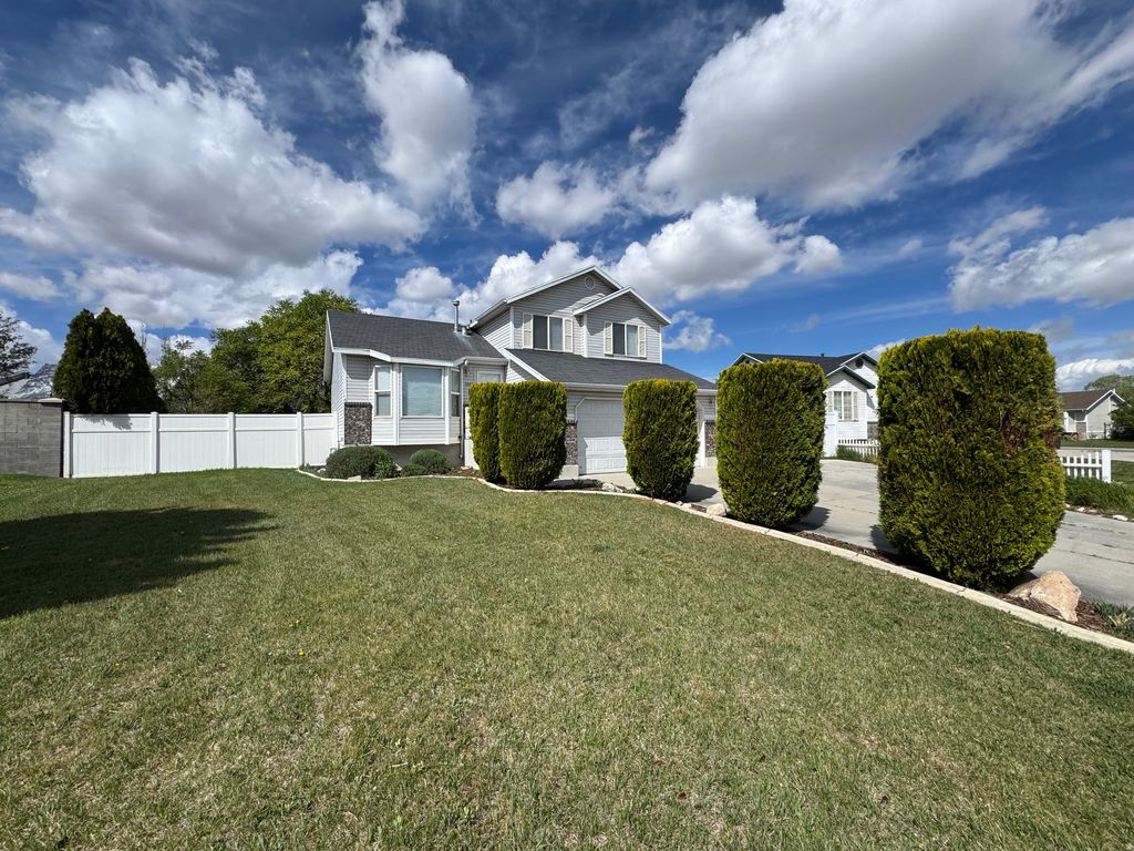 Photo of 3340 S RAQUEL CIR. Cir, West Valley City, UT 84120 (MLS # 2150517)