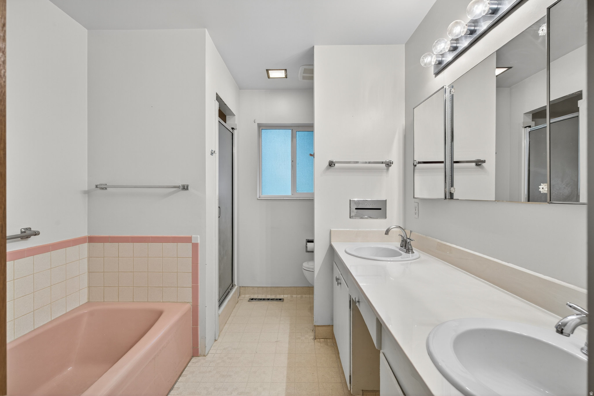 OVERLAKE - Residential