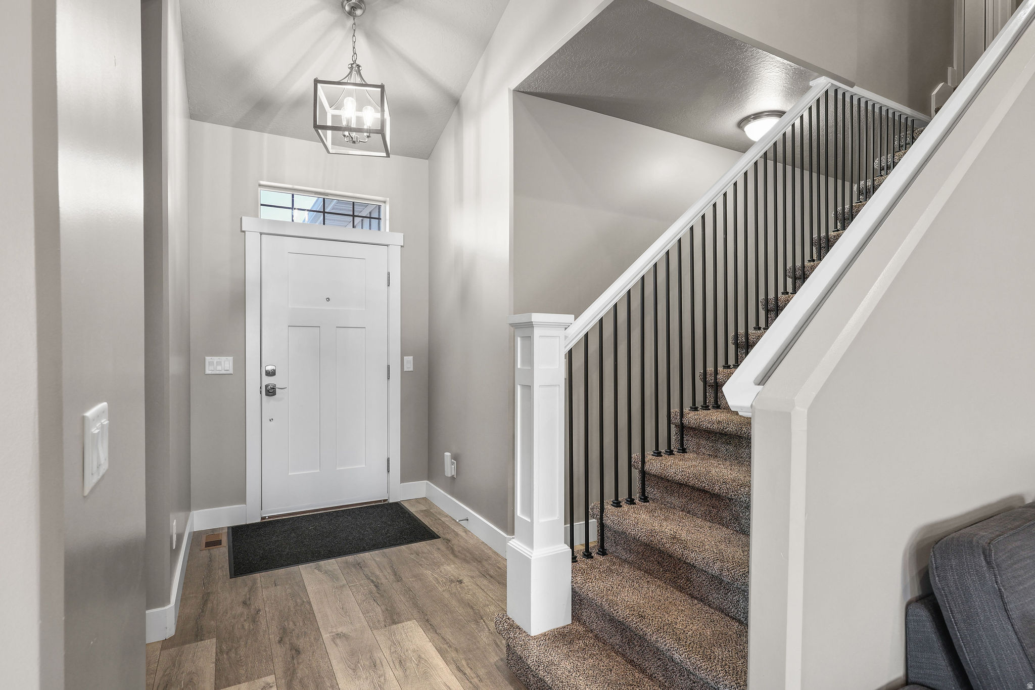 MOUNTAIN VISTA - Residential