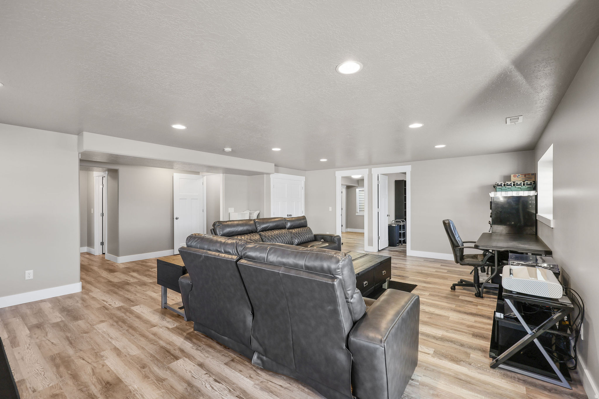 MOUNTAIN VISTA - Residential