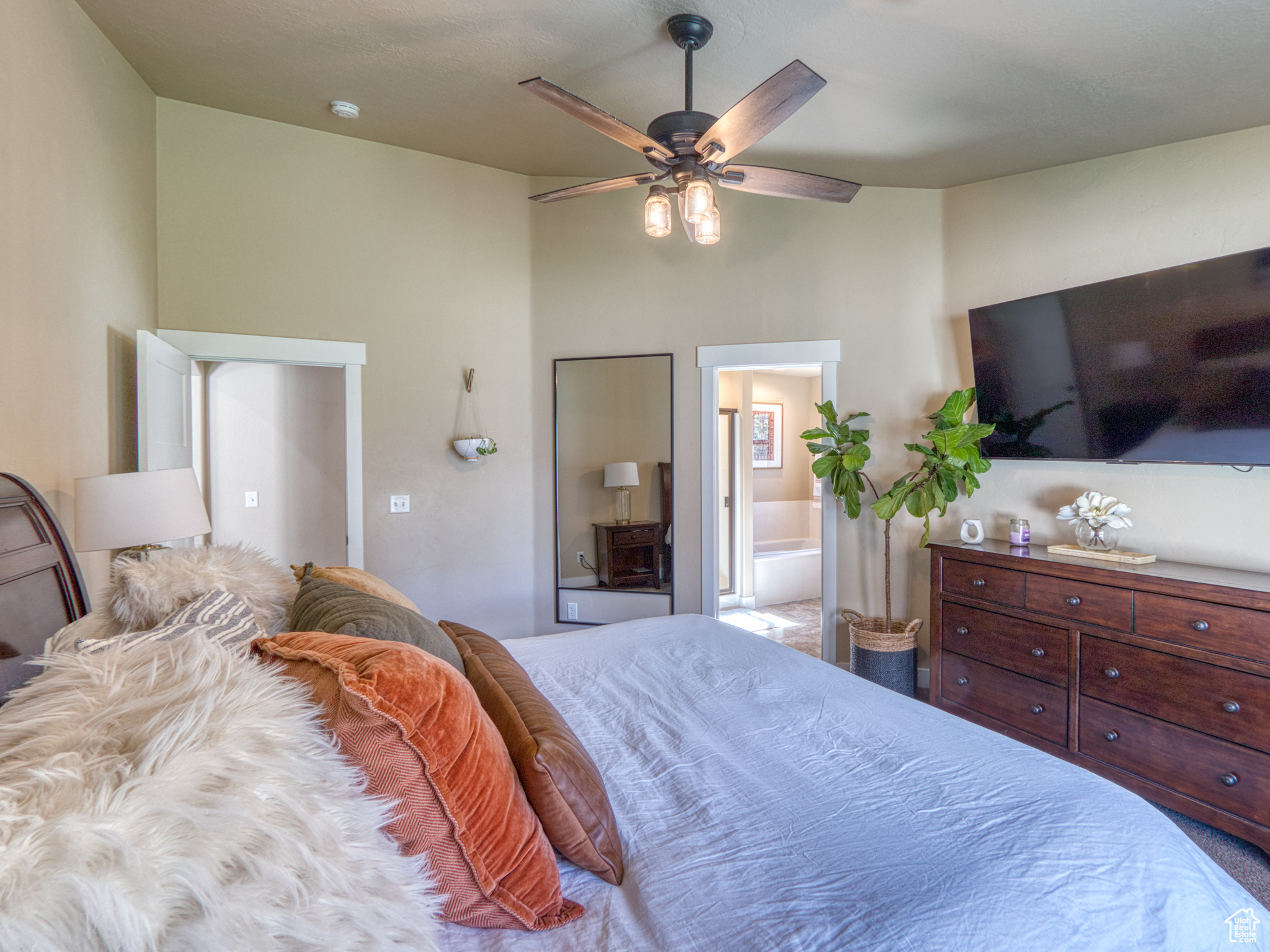 HERRIMAN TOWN CENTER - Residential