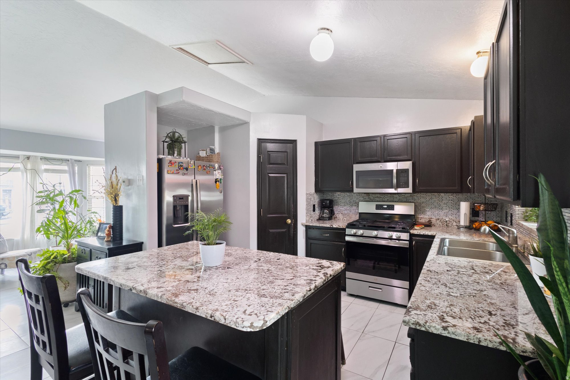 IMPRESSIONS - Residential