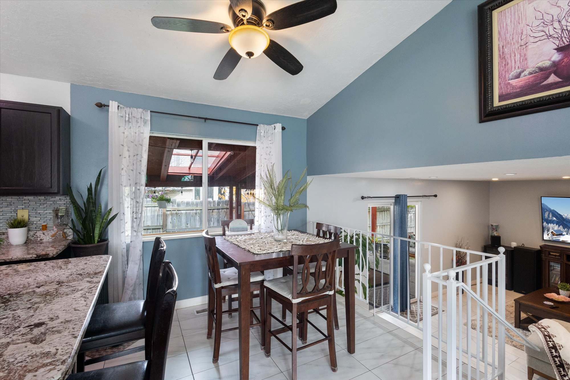 IMPRESSIONS - Residential