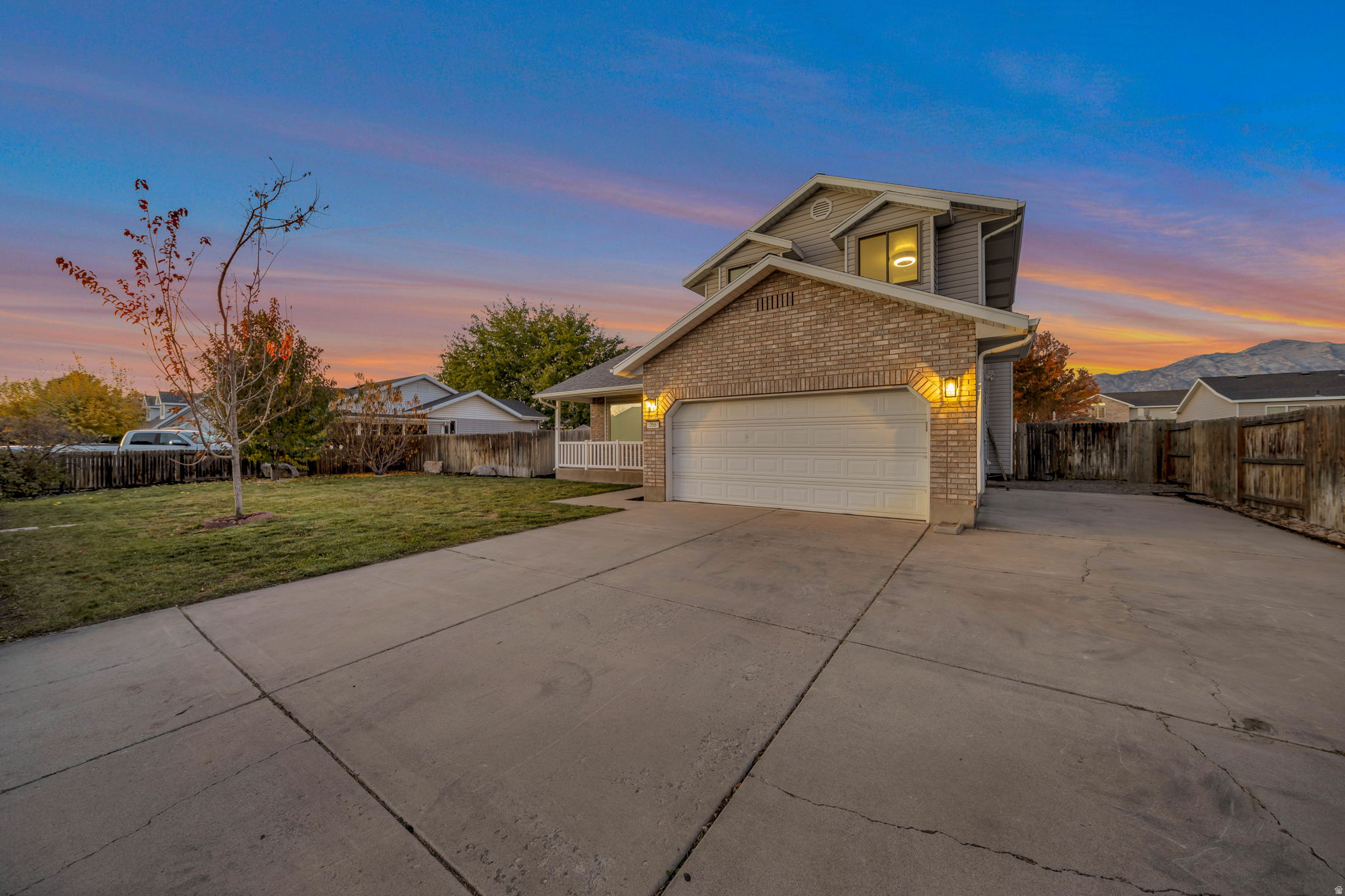 HILL CREST ACRES - Residential