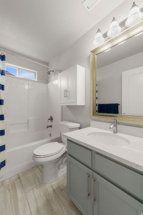 Tiny photo for 933 N OCOTILLO DR, Washington, UT 84780 (MLS # 2136441)