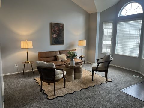 Tiny photo for 1317 E KNOLLWOOD DR, Sandy, UT 84092 (MLS # 2155804)