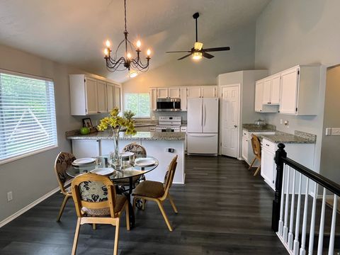 Tiny photo for 1317 E KNOLLWOOD DR, Sandy, UT 84092 (MLS # 2155804)