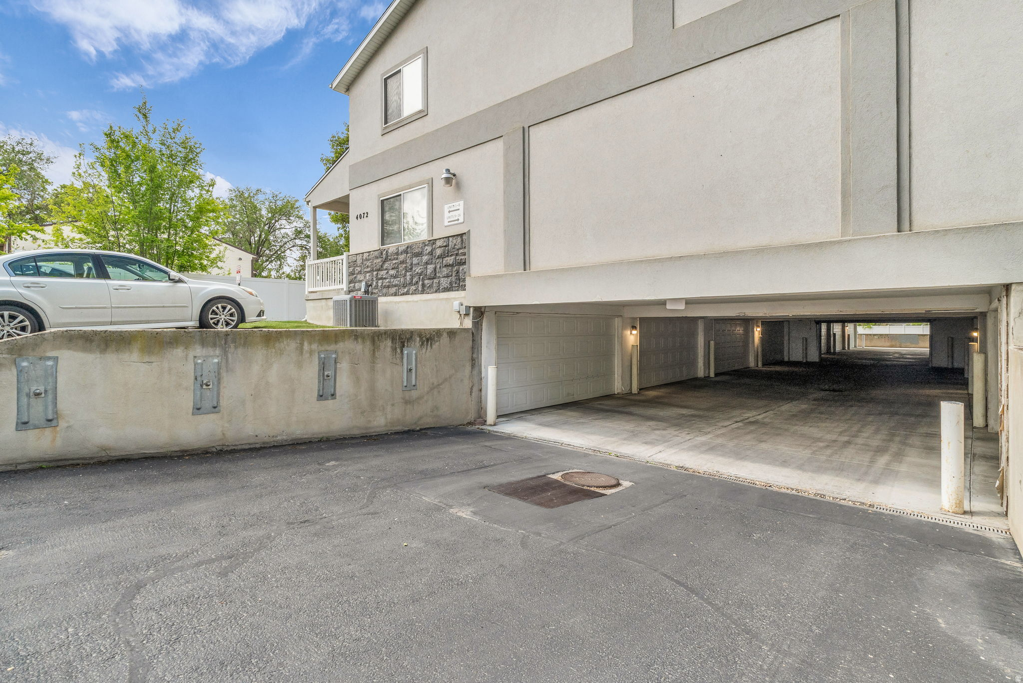 WILLOW GROVE CONDOMI - Residential