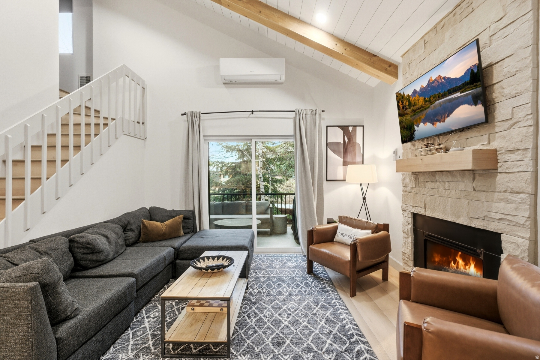 RED PINE CHALETS CONDO - Residential