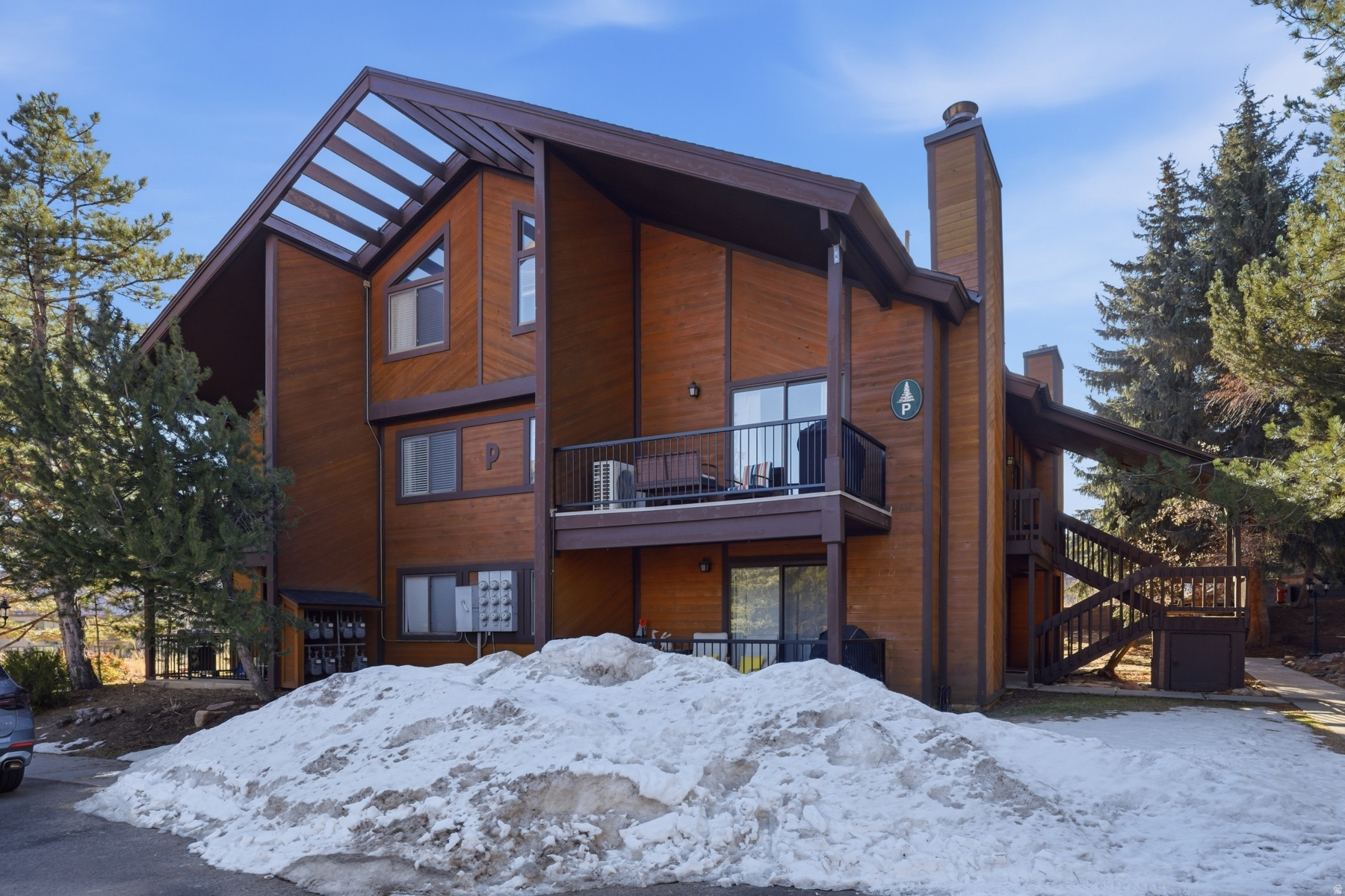 RED PINE CHALETS CONDO - Residential