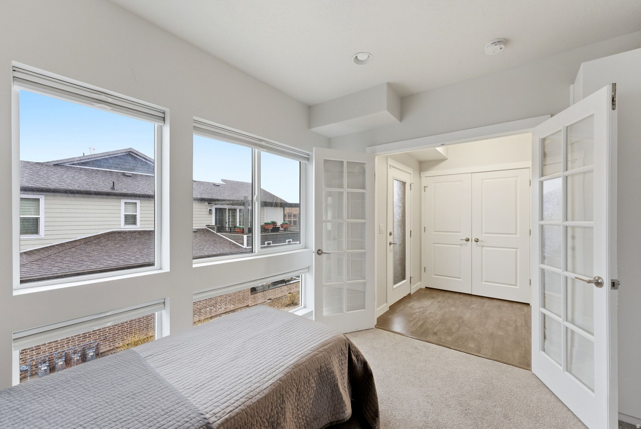 AVENUES  AT THE STATION - Residential