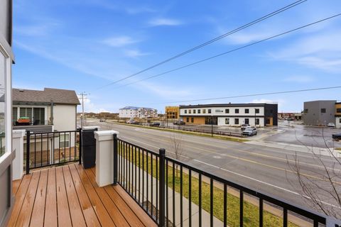 Tiny photo for 1196 W CLARK LN, Farmington, UT 84025 (MLS # 2150589)