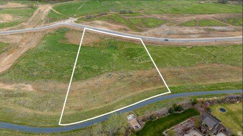 Tiny photo for 2042 S VALLEY DR #57, Mapleton, UT 84664 (MLS # 2144302)