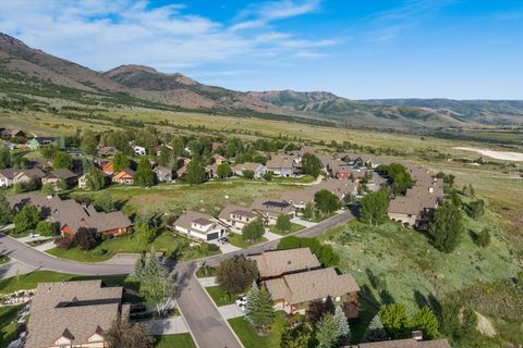 Tiny photo for 5917 E BIG HORN PKWY, Eden, UT 84310 (MLS # 2162974)