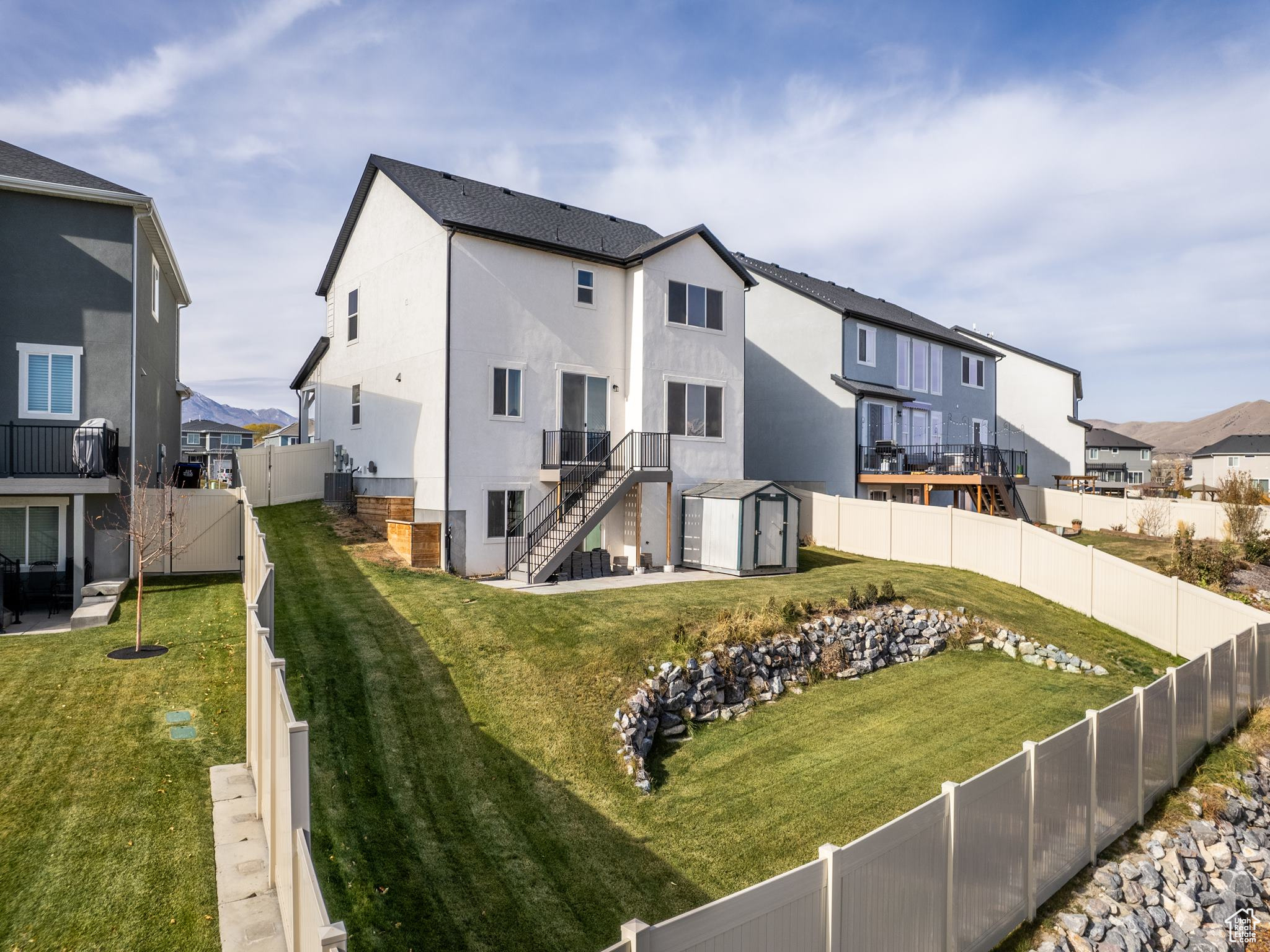 Eagle Mountain, Utah 84005, United States, 4 Bedrooms Bedrooms, ,4 BathroomsBathrooms,Residential,Pending,52649