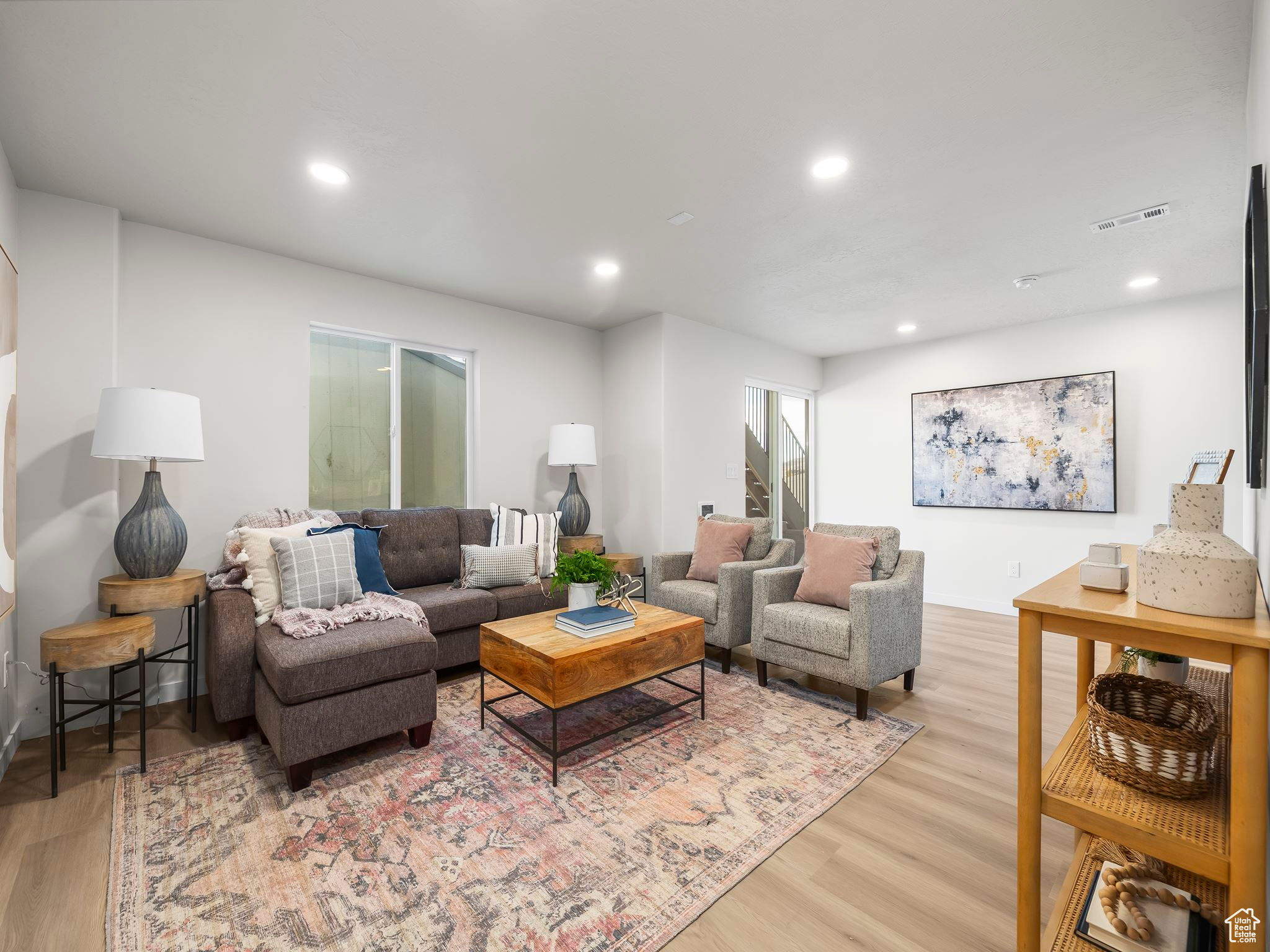 Eagle Mountain, Utah 84005, United States, 4 Bedrooms Bedrooms, ,4 BathroomsBathrooms,Residential,Pending,52649