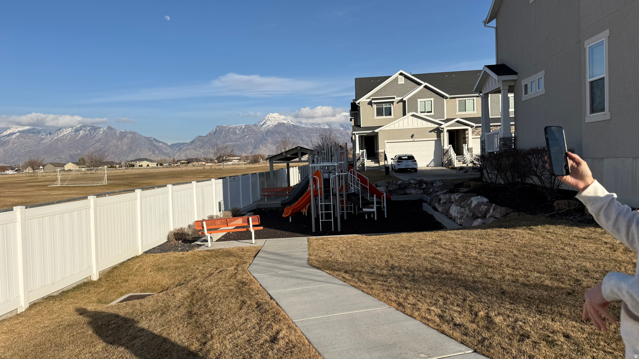 GATEWAY - Residential