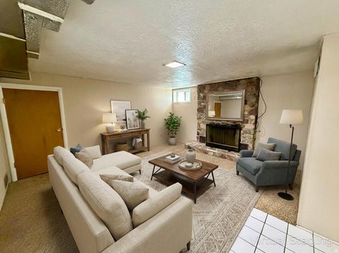 Tiny photo for 343 E 200 S, Kaysville, UT 84037 (MLS # 2119284)