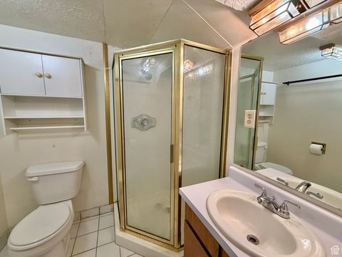 Tiny photo for 343 E 200 S, Kaysville, UT 84037 (MLS # 2119284)