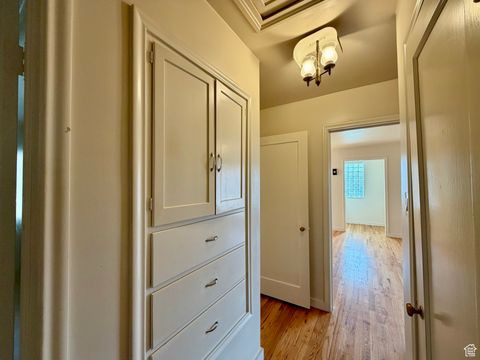 Tiny photo for 343 E 200 S, Kaysville, UT 84037 (MLS # 2119284)