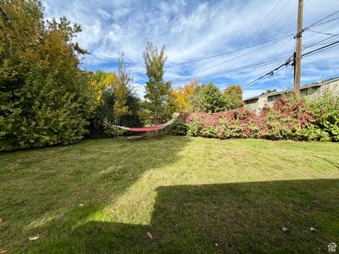 Tiny photo for 343 E 200 S, Kaysville, UT 84037 (MLS # 2119284)