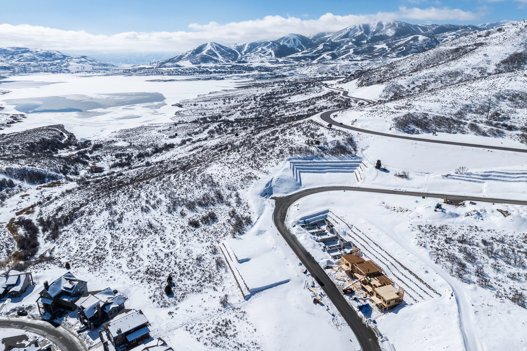 DEER SPRINGS - Residential