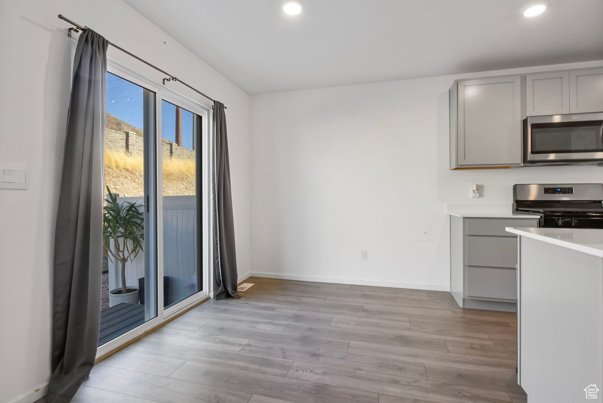 QUIET VALLEY - Residential