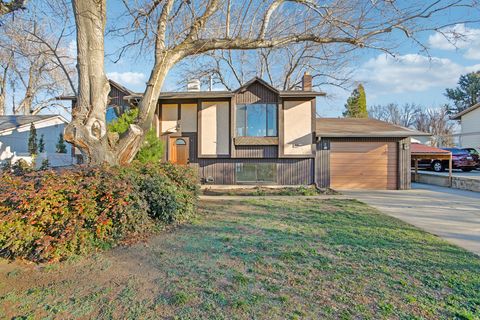 Photo of 569 E ALOHA LN, Sandy, UT 84070 (MLS # 2141956)