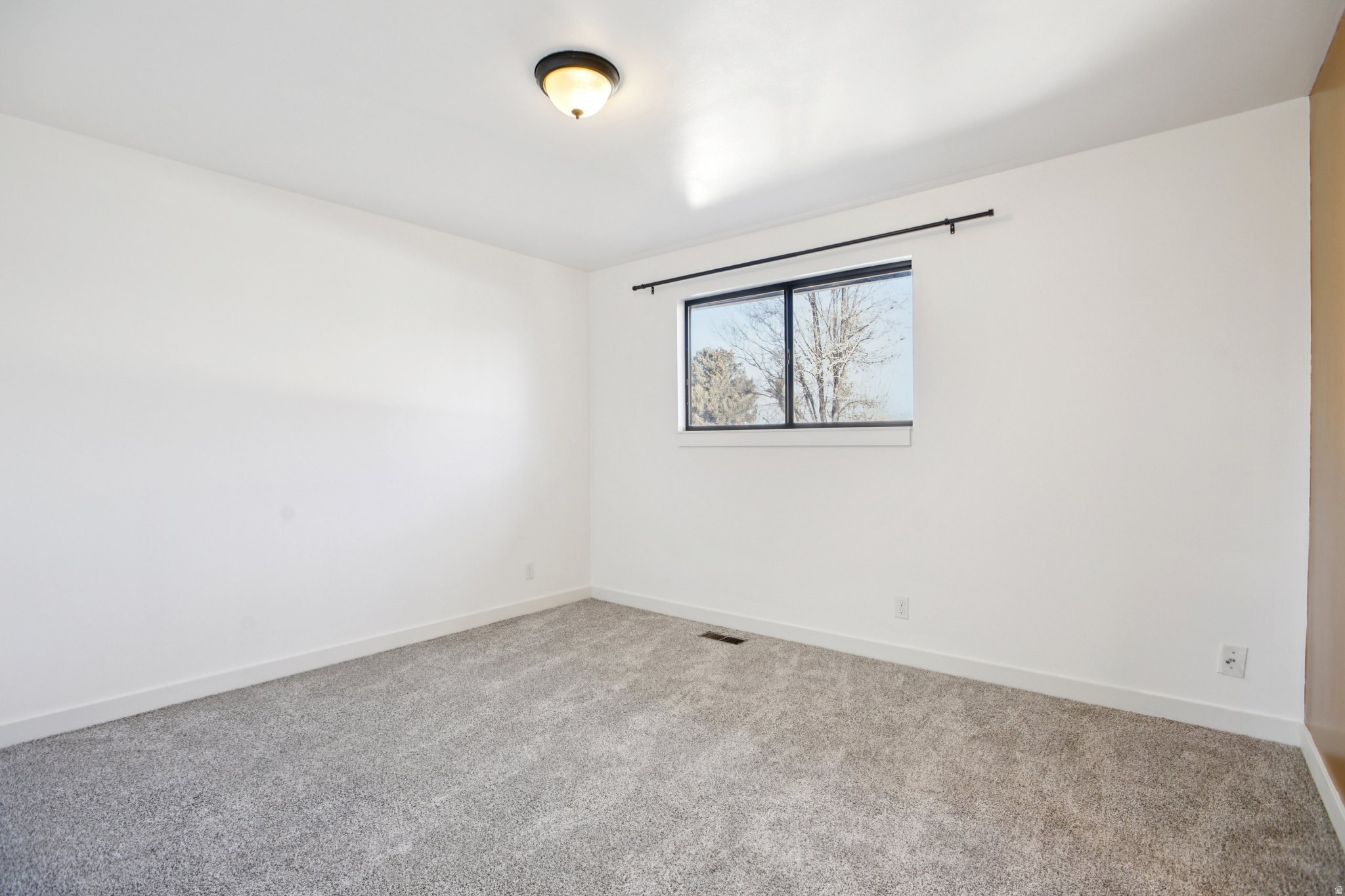 WHITE SAND - Residential