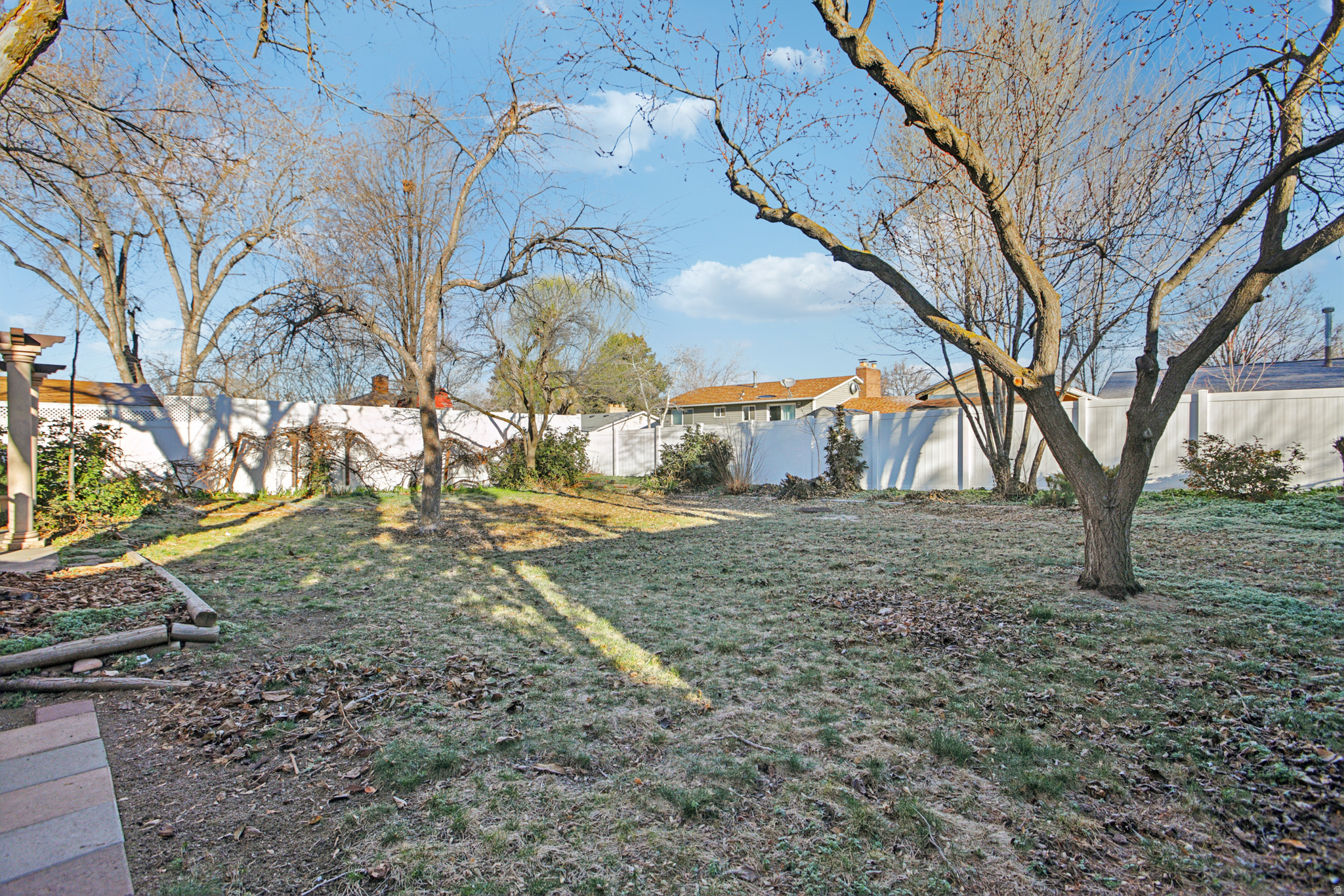 WHITE SAND - Residential