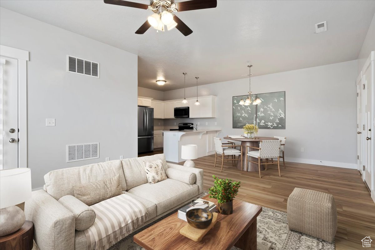 SADDLEBROOK - Residential