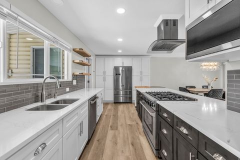 Tiny photo for 1893 E LINCOLN LN, Holladay, UT 84124 (MLS # 2150090)