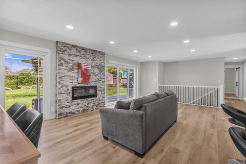 Tiny photo for 1893 E LINCOLN LN, Holladay, UT 84124 (MLS # 2150090)