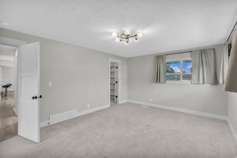 Tiny photo for 1893 E LINCOLN LN, Holladay, UT 84124 (MLS # 2150090)