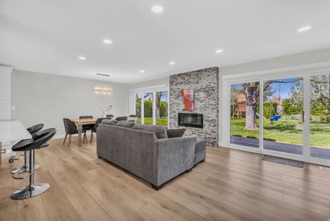 Tiny photo for 1893 E LINCOLN LN, Holladay, UT 84124 (MLS # 2150090)