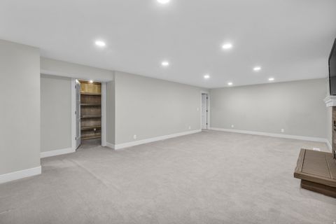 Tiny photo for 1893 E LINCOLN LN, Holladay, UT 84124 (MLS # 2150090)
