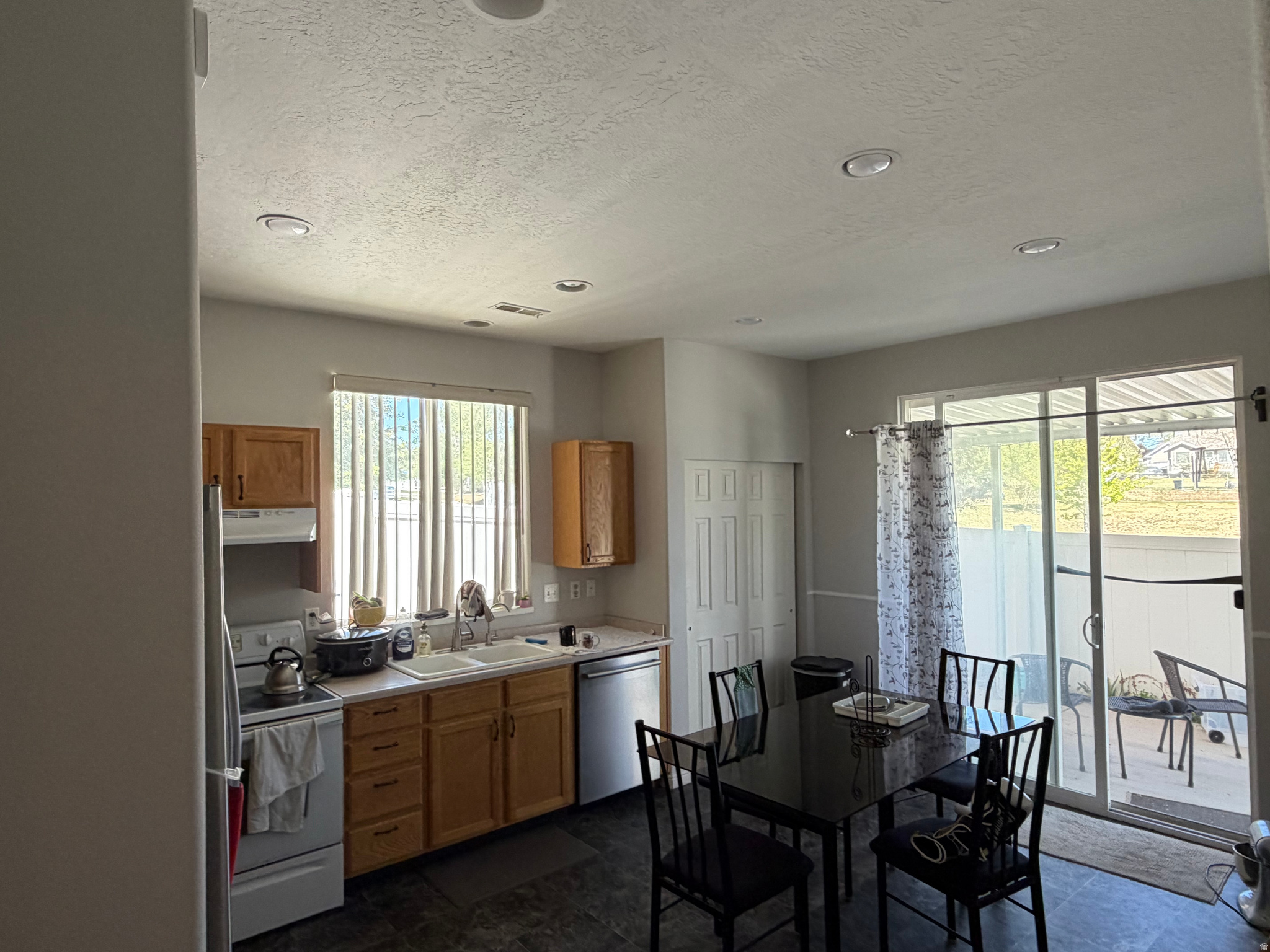 VILLAGES AT OQUIRRH - Residential