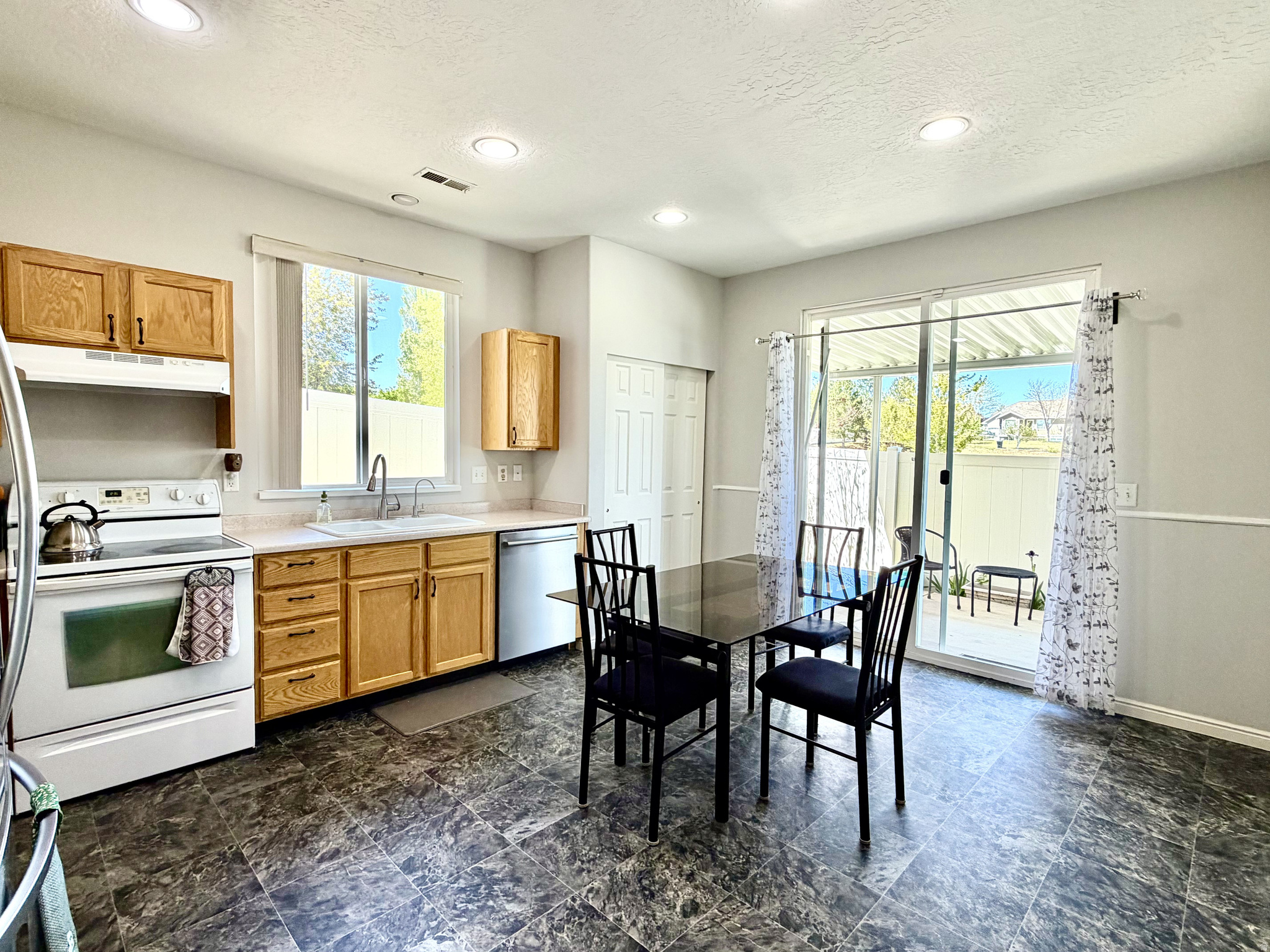 VILLAGES AT OQUIRRH - Residential