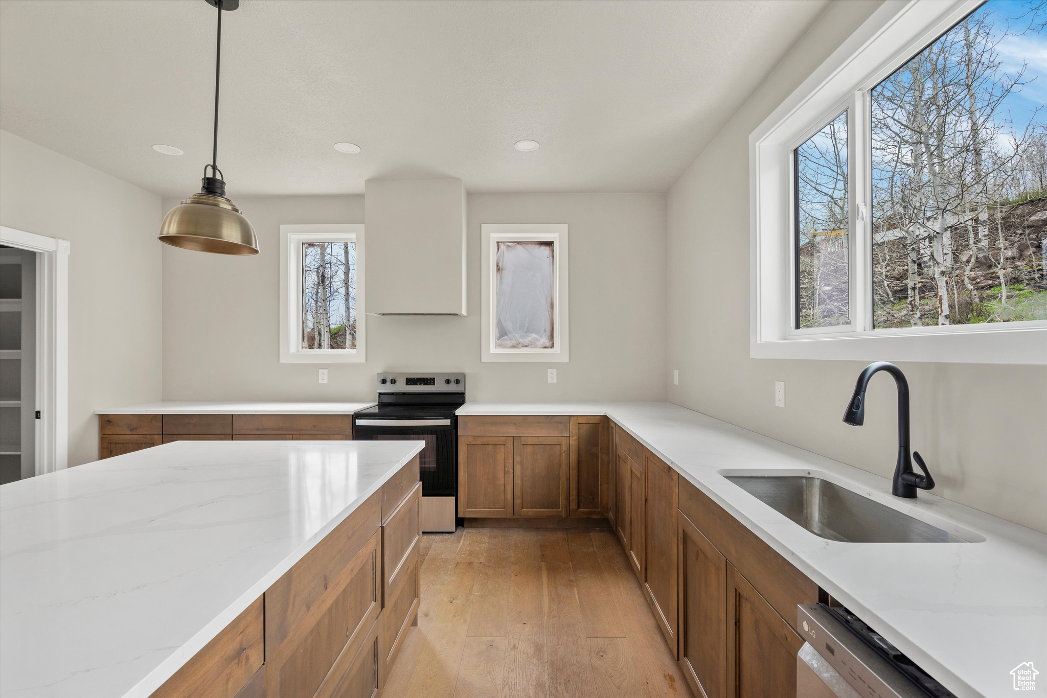 PINE MEADOW RANCH - Residential