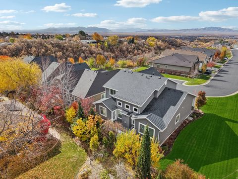 Tiny photo for 378 N THURSTON LN, Layton, UT 84040 (MLS # 2125175)