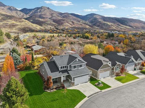 Tiny photo for 378 N THURSTON LN, Layton, UT 84040 (MLS # 2125175)