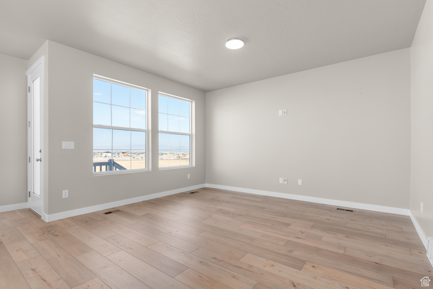6658 W Spring Snow Ln, Herriman, Utah image 6