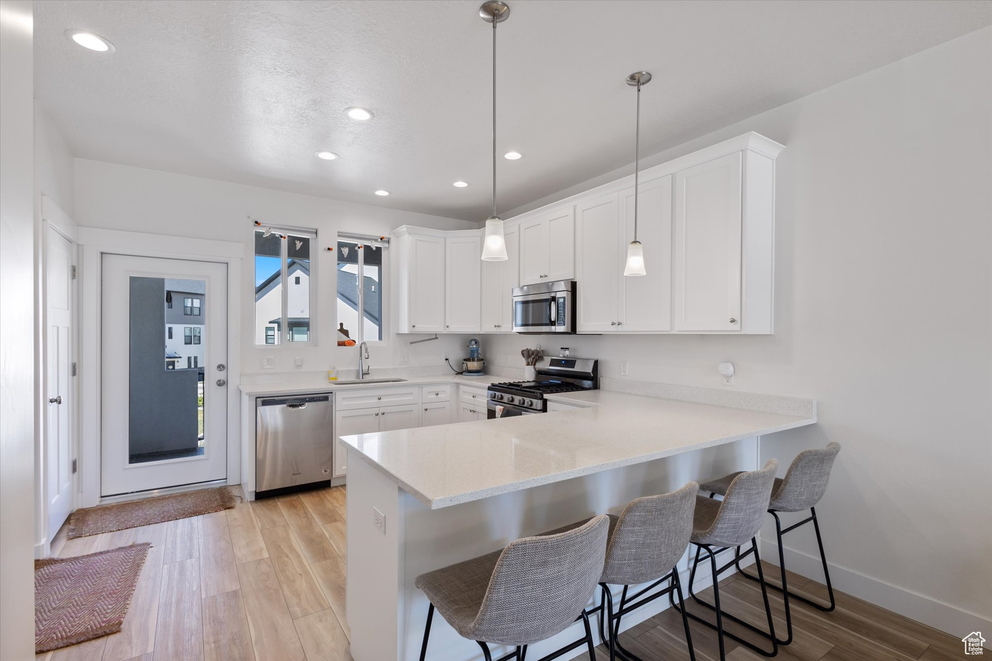 VILLAGES AT ARROWHEAD - Residential