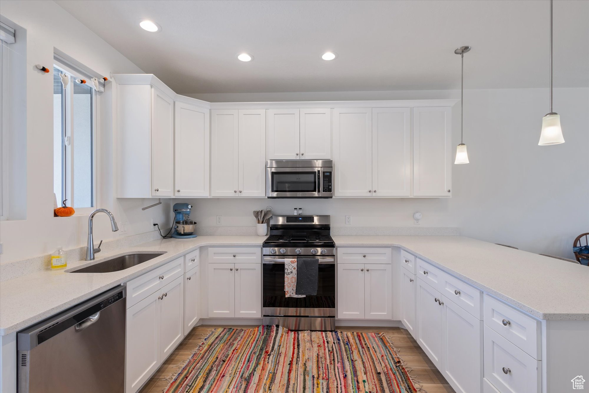 VILLAGES AT ARROWHEAD - Residential