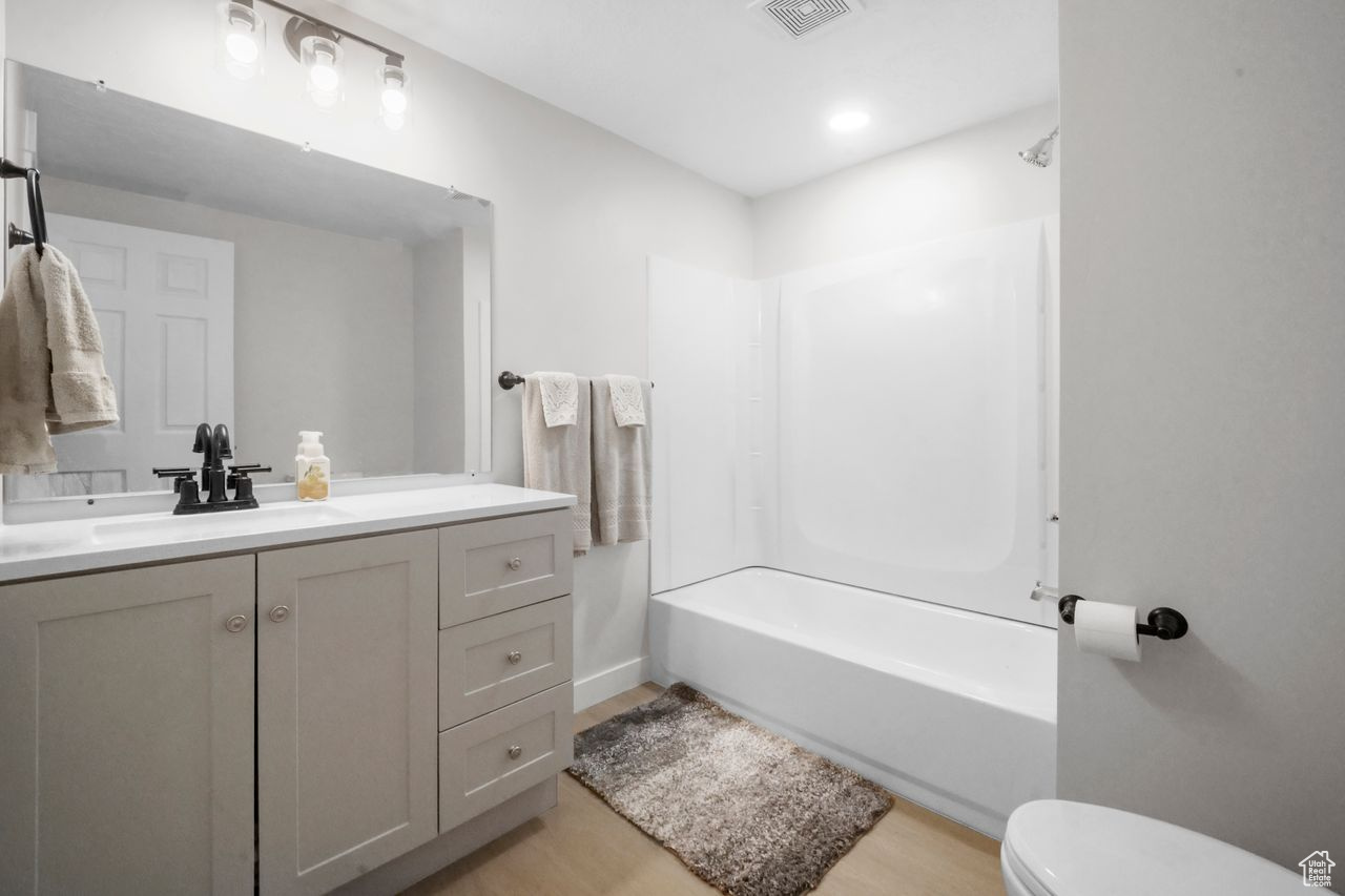 MAJESTIC MEADOWS - Residential