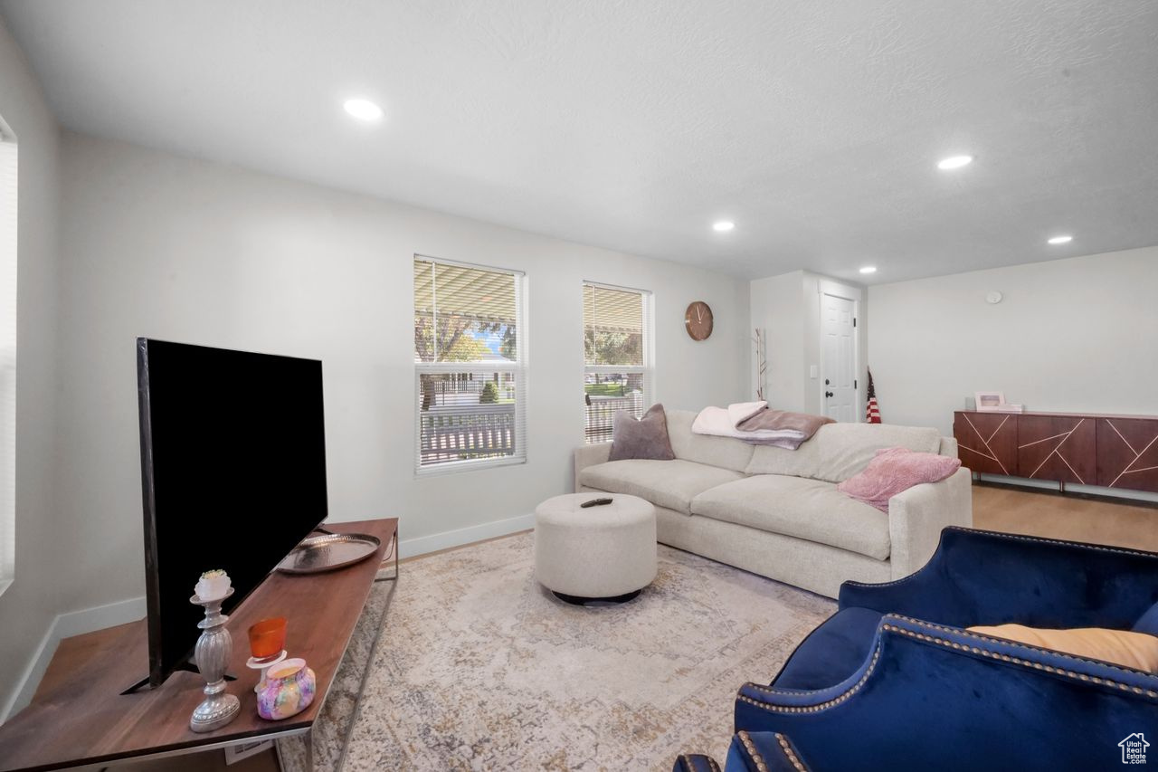 MAJESTIC MEADOWS - Residential