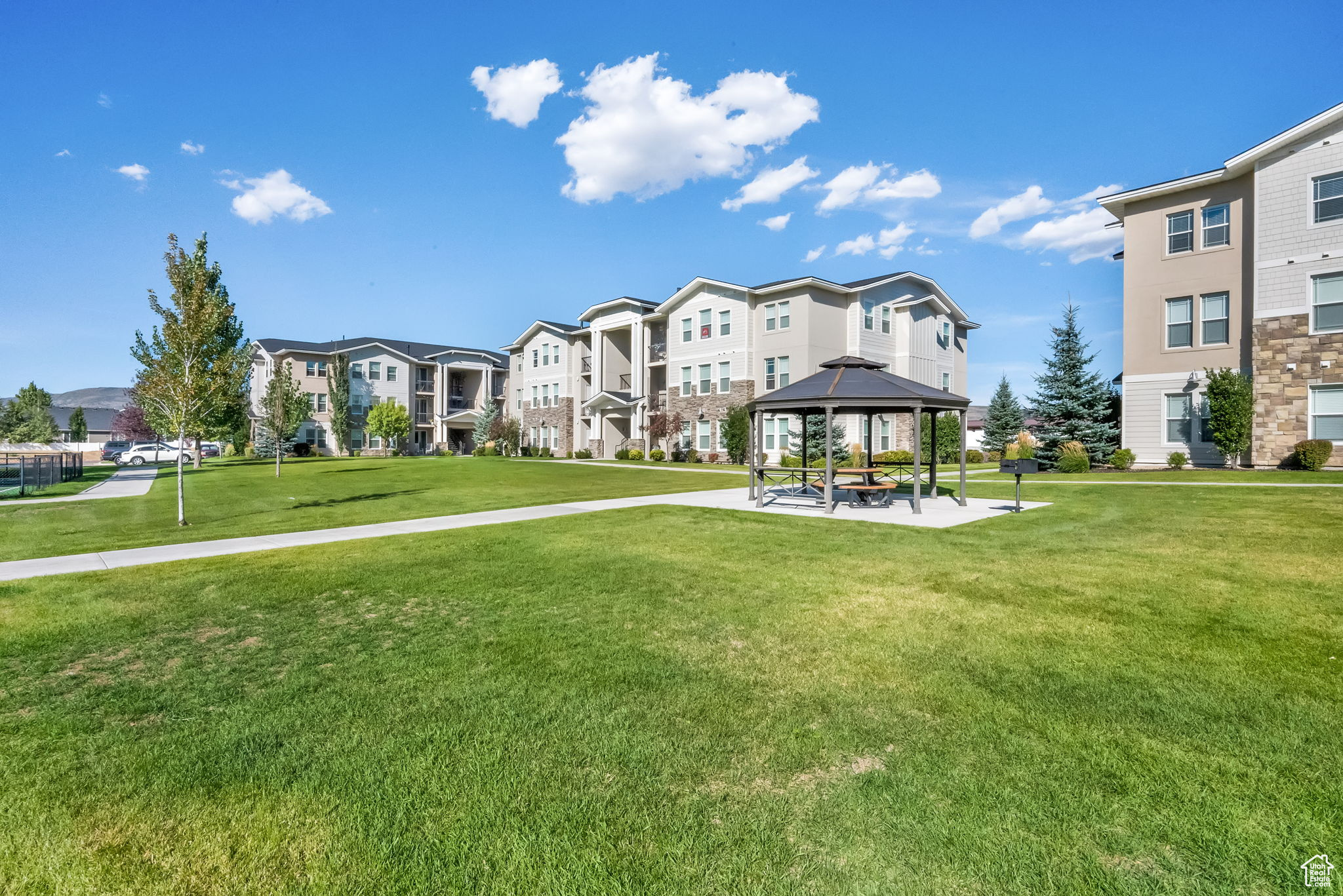 RANCH LANDING - Residential