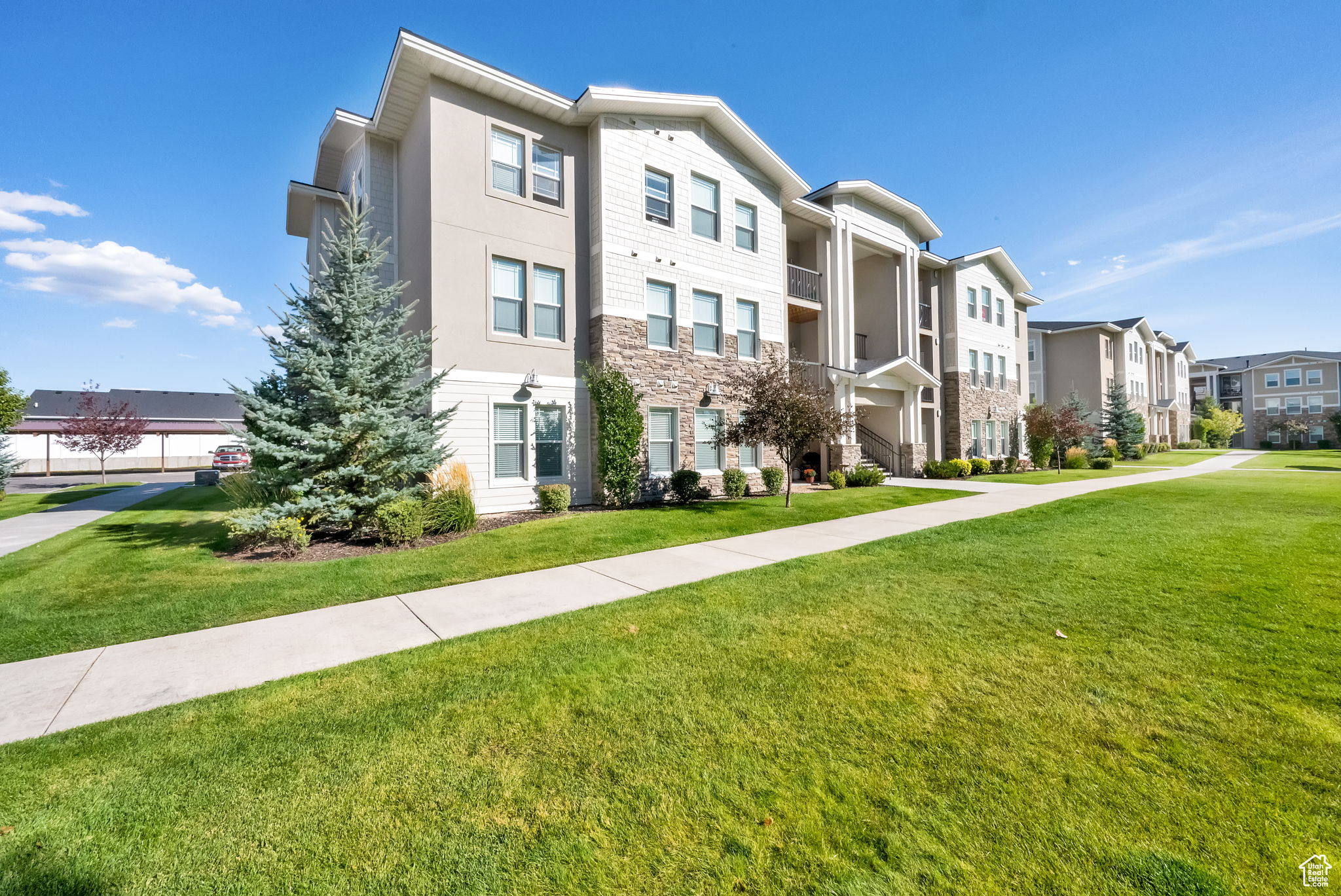 RANCH LANDING - Residential