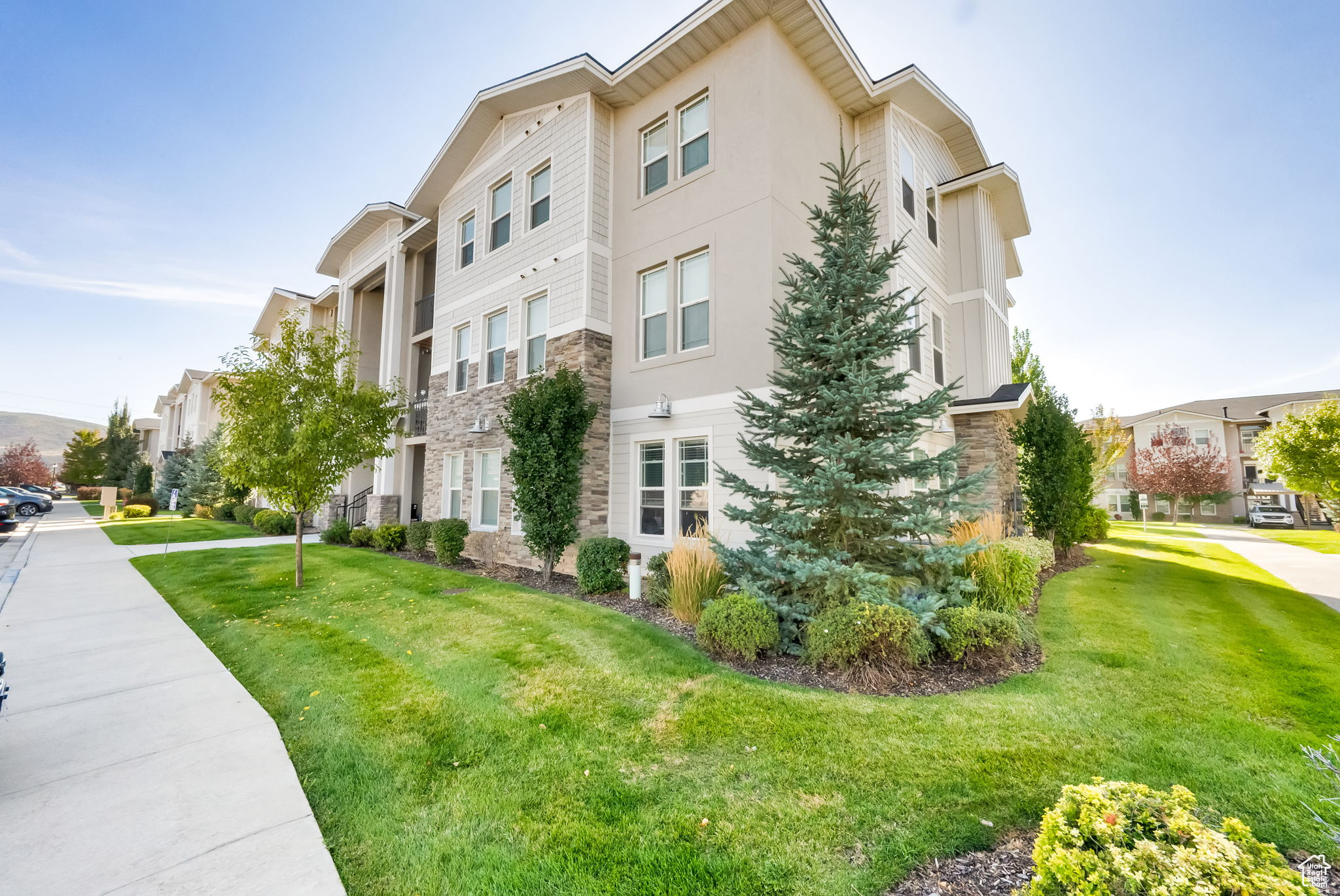 RANCH LANDING - Residential