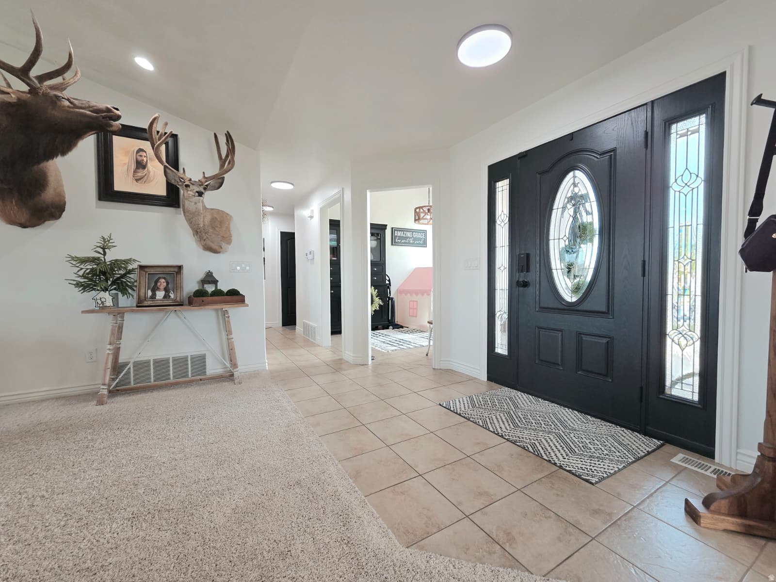 HILLSIDE HAVEN - Residential